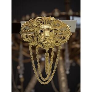 RARE Art Nouveau 3D Filigree Lion Chain Brooch